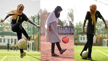 हिजाब पहन एक नंबर फुटबॉल खेलती हैं 17 वर्षीय लड़की