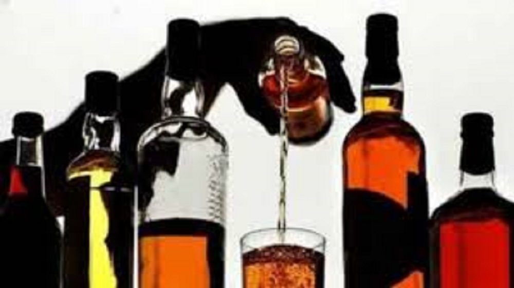 यूपी के बुलंदशहर में जहरीली शराब पीने से 5 की मौत, थाना प्रभारी सहित तीन पुलिस कर्मी निलंबित