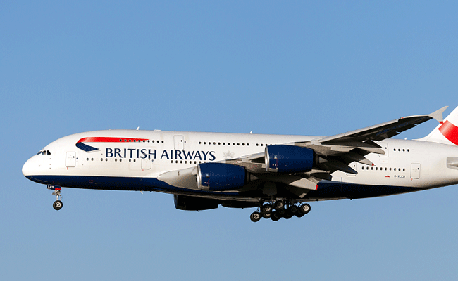 रूस ने ब्रिटेन से हवाई यातायात पर एक फरवरी तक प्रतिबंध बढ़ाया