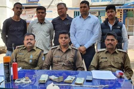 जबलपुर पुलिस ने पकड़े शातिर नकबजन, इस क्षेत्र के लोग सो पाएगे चैन की नींद