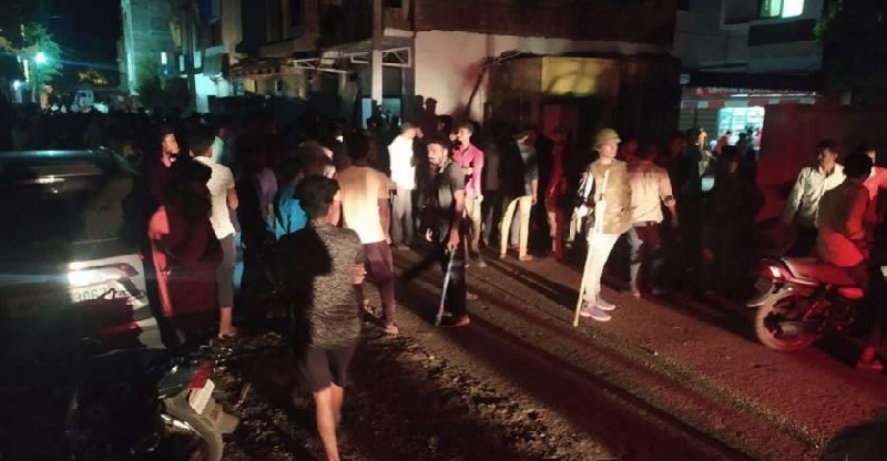 राजस्थान में झालावाड़ के गंगधार कस्बे में बढ़ा तनाव, आक्रोशित भीड़ ने लगाई दुकानों में आग