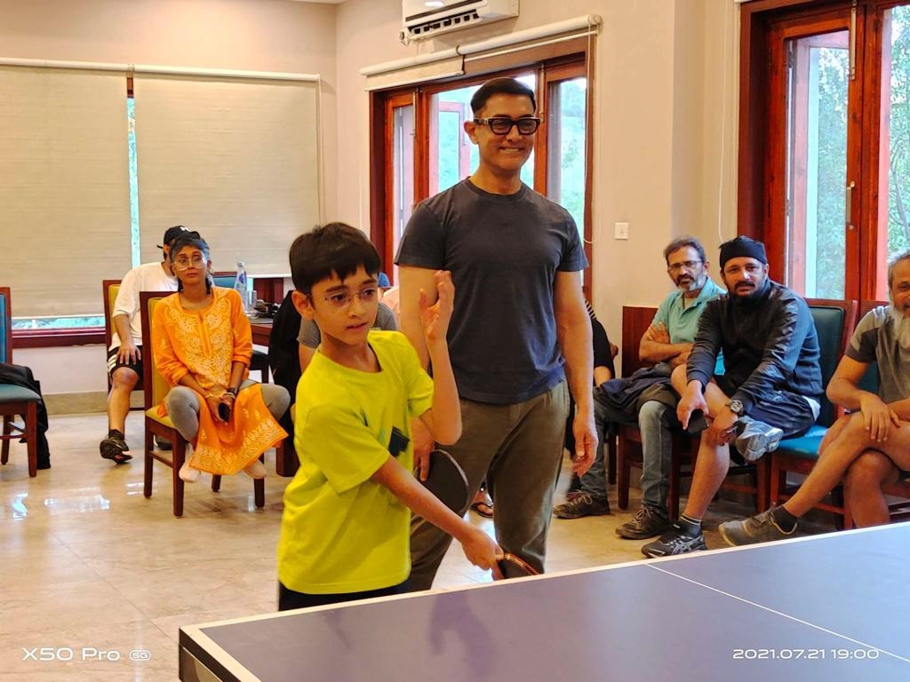 आमिर खान ने टेबल टेनिस टूर्नामेंट का उठाया लुत्फ