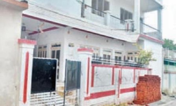 जबलपुर में रिश्वतखोर एसडीओ के घर पर ईओडब्ल्यू की दबिश, जमीनों की रजिस्ट्रियां, लाखों रुपए के जेवर