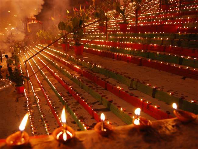 देव दीपावली कार्तिक पूर्णिमा 19 नवम्बर को मनाई जाएगी