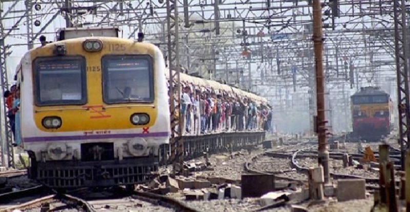 मुंबई में दिसंबर में आंशिक रूप से 72 घंटे बंद रहेगी उपनगरीय रेल सेवा