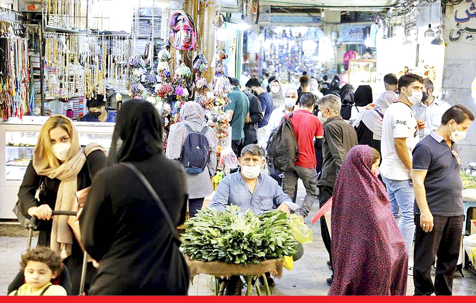 ईरान में खाद्य पदार्थों की कीमतों में तीन सौ प्रतिशत का उछाल, विरोध में जनता सड़कों पर उतरी