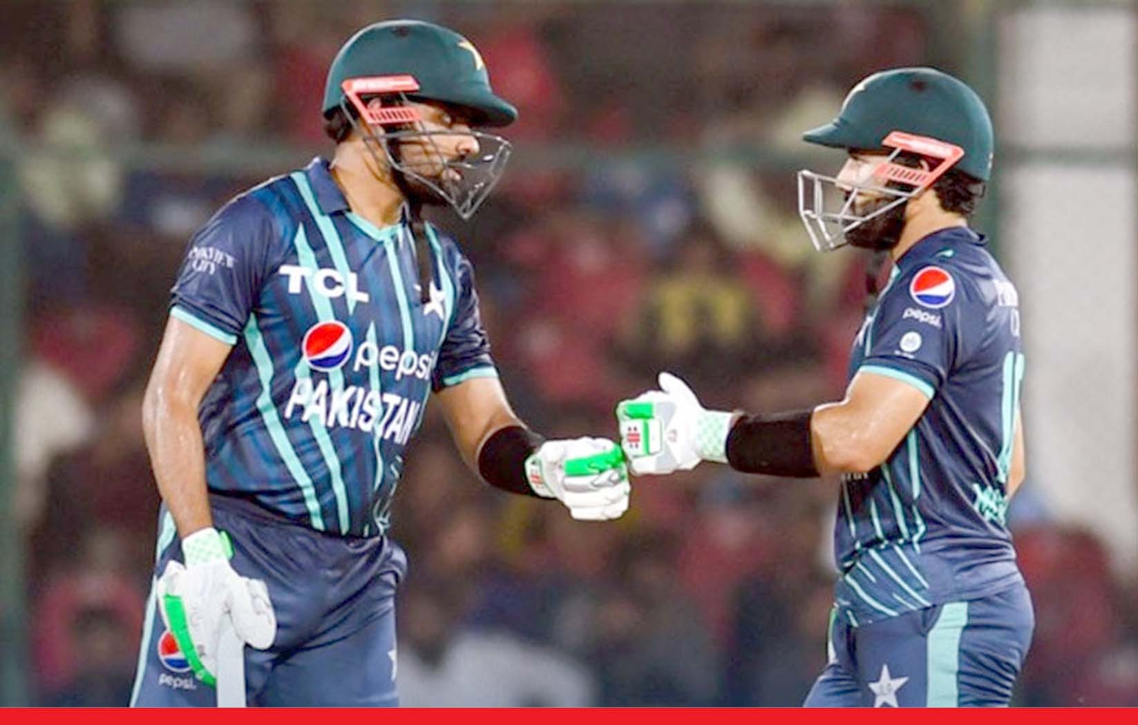बाबर आजम का शतक, पाकिस्तान ने दूसरे टी-20 में इंग्लैंड को 10 विकेट से हराया