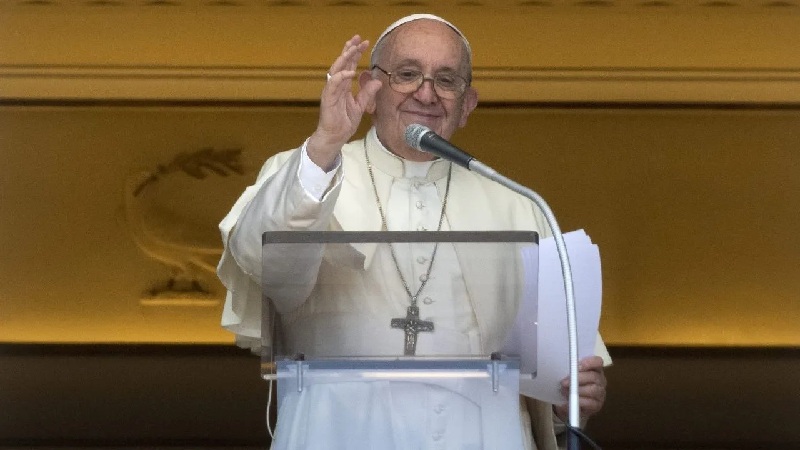 ईसाईयों के सर्वोच्च धर्मगुरू पोप फ्रांसिस का खुलासा: नन और पादरी भी देखते हैं पोर्न