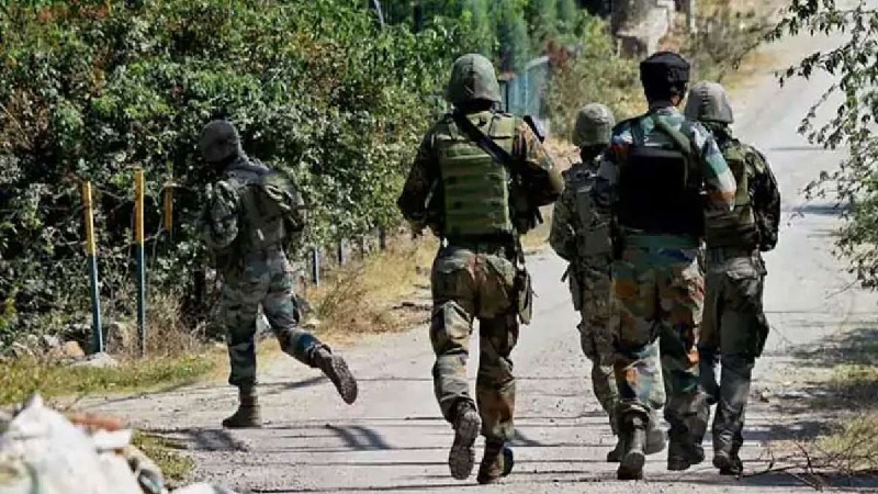 जम्मू-कश्मीर में आतंकियों ने फिर बनाया गैर-कश्मीरियों को निशाना, गोलीबारी में दो मजदूर घायल