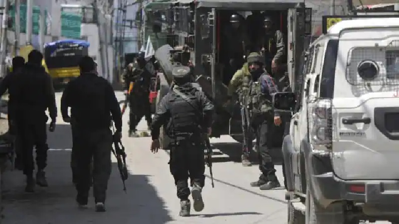 जम्मू में सुरक्षाबलों को बड़ी सफलता, एनकाउंटर में मार गिराये तीन आतंकवादी