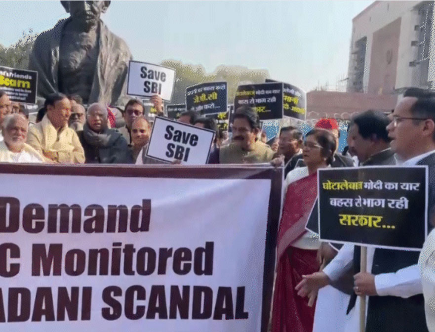 ADANI मामले में कांग्रेस का देश भर में प्रदर्शन, राहुल बोले- संसद में अडाणी पर चर्चा से सरकार डरी