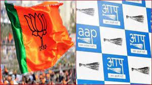 गुजरात में AAP को लगा झटका: सूरत में आम आदमी पार्टी के 10 पार्षद BJP में शामिल