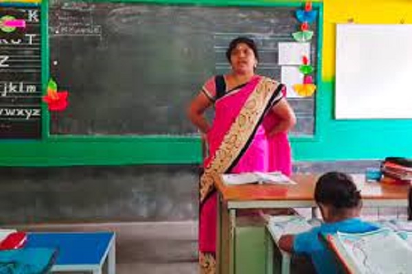 Jharkhand: शिक्षक बनने का सपना देखने वालों के लिए खुशखबरी, 9000 शिक्षकों की होगी नियुक्ति