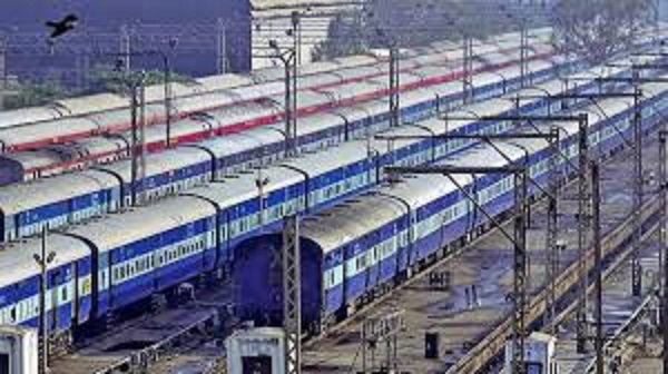 Rail News: रेलवे ने जबलपुर से दिल्ली जाने वाली महाकौशल, संपर्क क्रांति, श्रीधाम सहित 36 गाडिय़ां की रद्द, यह है कारण